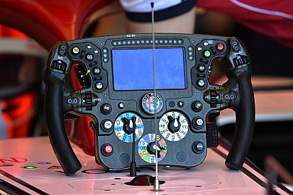 A kormánykerék és az emelők is egységesek lehetnek 2021-től az F1-ben