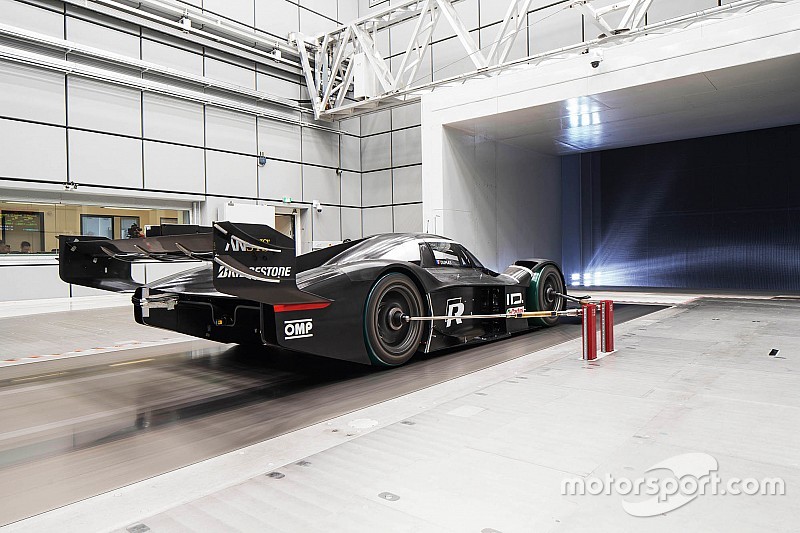 Volkswagen I.D. R z DRS