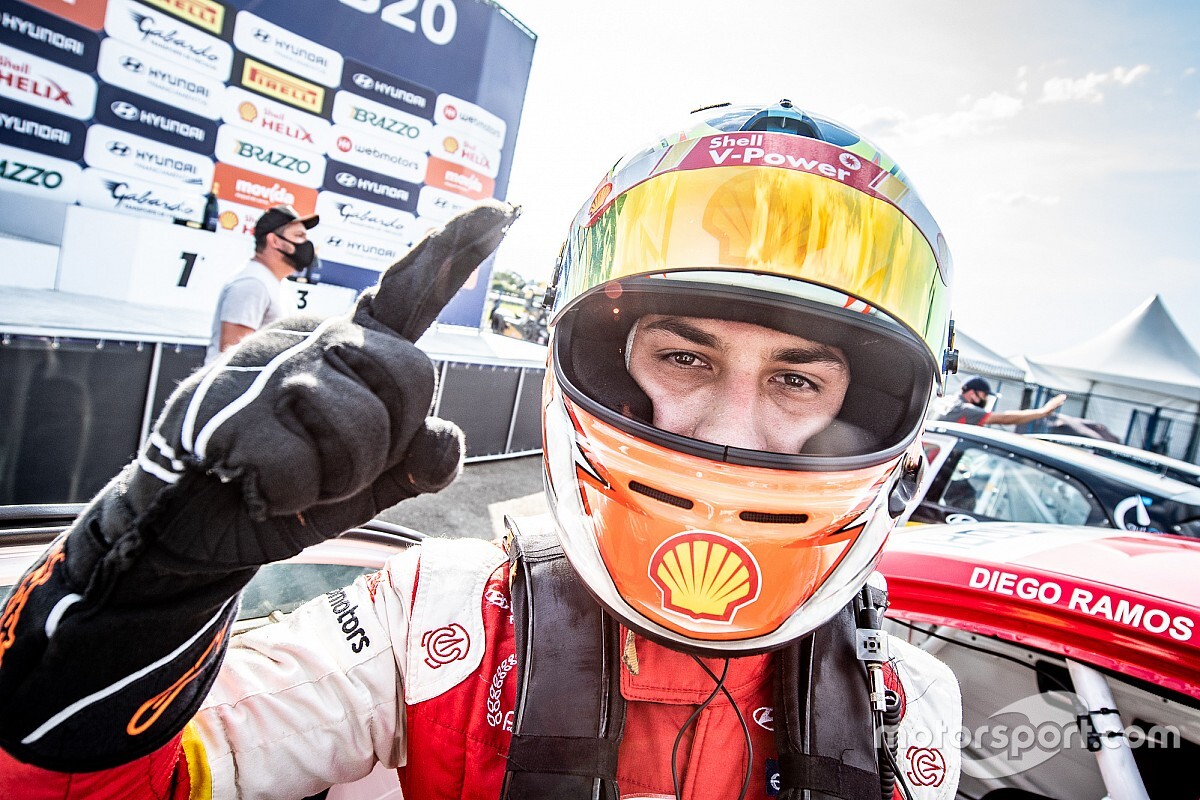 Diego Ramos vence de ponta a ponta e vai para a penúltima etapa da Copa Shell HB20 na liderança