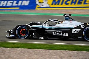 Valencia E-Prix: Vandoorne perde la pole per irregolarità