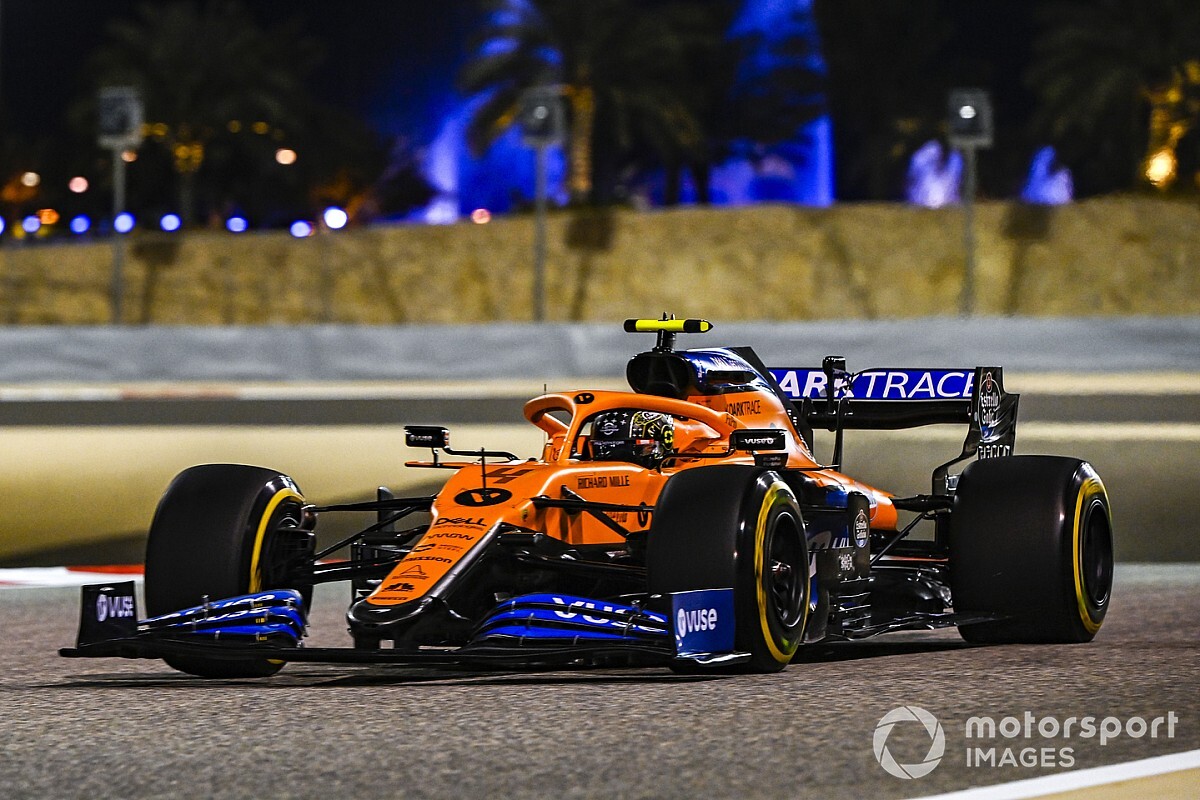 Változás: Norris McLarenjében motort cseréltek, csak a mezőny végéről rajtol!