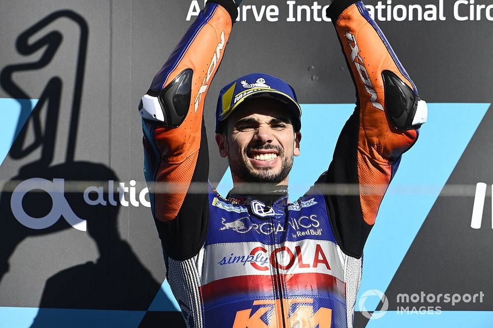 Course - Oliveira termine la saison par un triomphe à domicile !