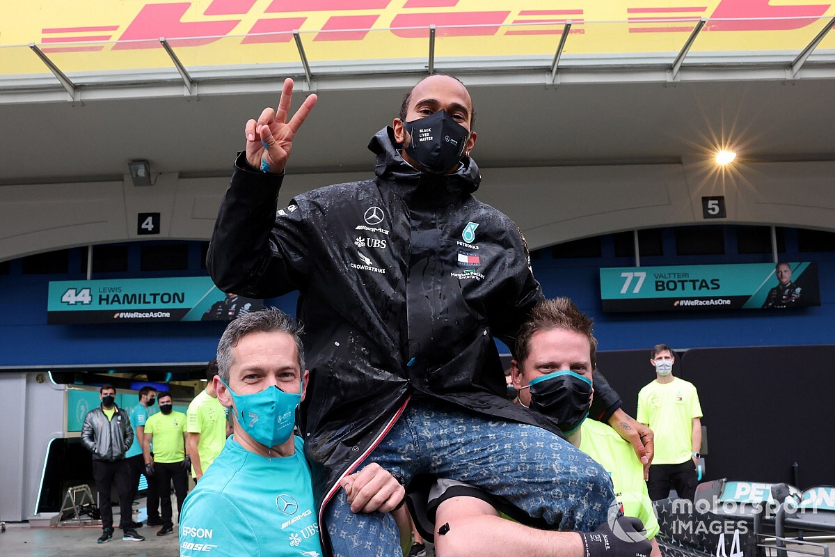 Sir Lewis Hamilton 36 yaşında!