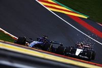 C&oacute;mo la lluvia revivi&oacute; los neum&aacute;ticos blandos de Albon en Spa