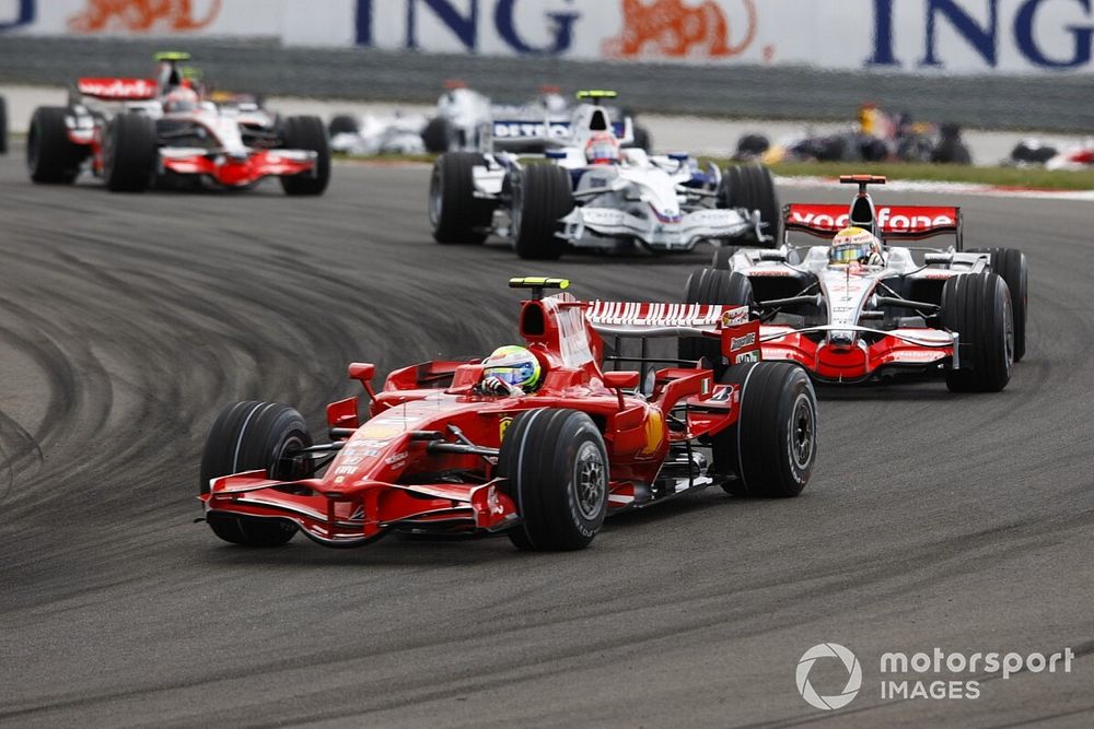 Felipe Massa, Ferrari F2008,  leads Lewis Hamilton, McLaren MP4-23 Mercedes,  and Robert Kubica, BMW Sauber F1.08