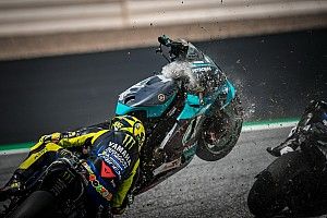 GALERIA: O grave acidente de Morbidelli e Zarco na MotoGP em fotos e vídeos