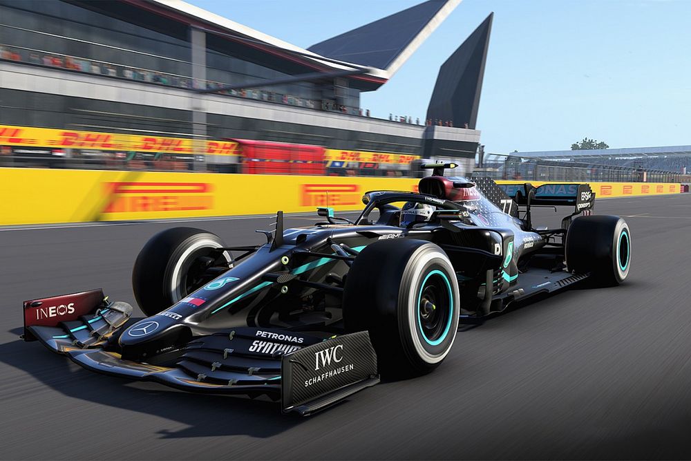 Mercedes F1 eSports car in Black livery