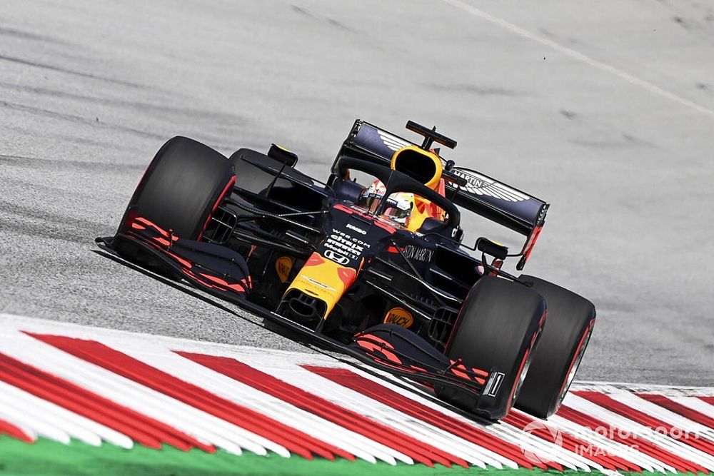 Verstappen ziet Mercedes domineren: "We hebben werk aan de winkel"