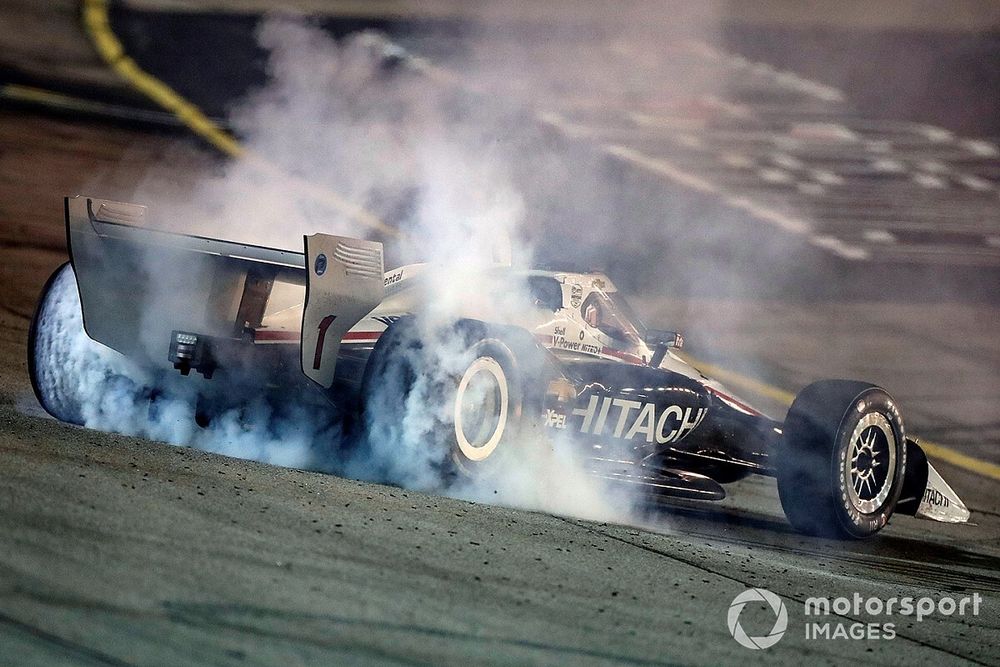 Race Winner Josef Newgarden, Team Penske Chevrolet