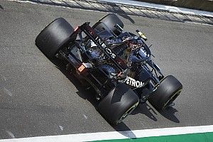 Hamilton supera Bottas e faz a pole do GP da Grã-Bretanha de F1