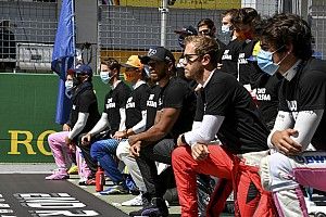 Hamilton over diversiteitscampagne F1: 'Geen woorden, maar daden'