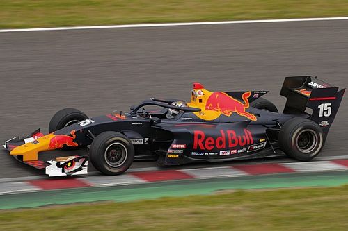 Юниор Red Bull на первой гонке Суперформулы «мучался в каждом заезде»