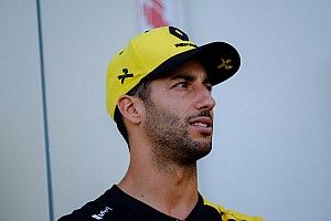 Ricciardo vai leiloar macacão do GP da Austrália para ajudar vítimas de incêndio