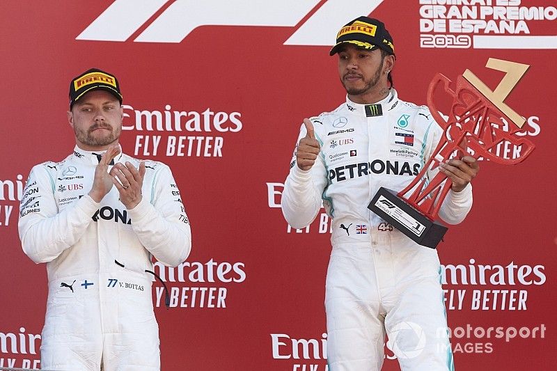 Podio: segundo lugar Valtteri Bottas, Mercedes AMG F1 y ganador de la carrera Lewis Hamilton, Mercedes AMG F1