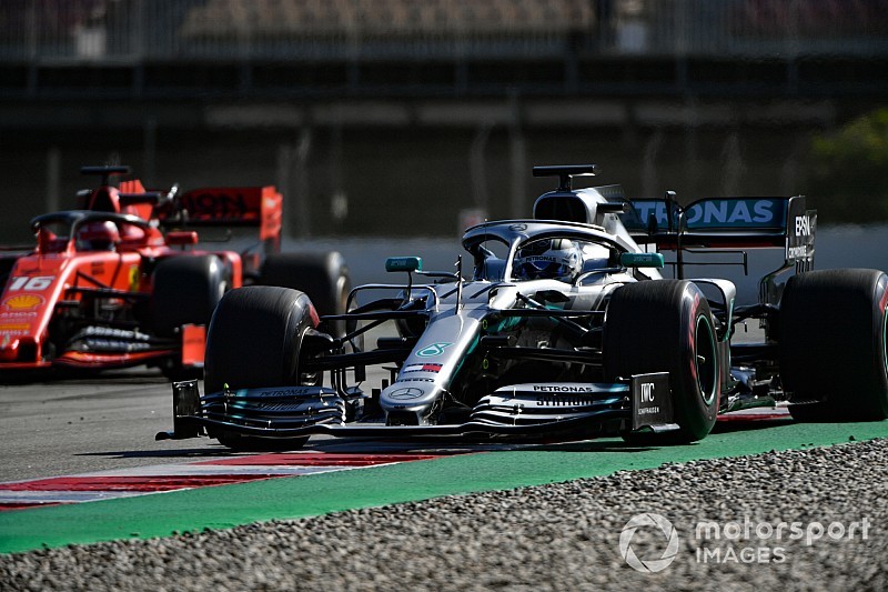 Photos - Les F1 en piste pour les essais de Barcelone