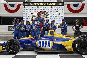 Road America IndyCar: Rossi dominates, closes on points lead