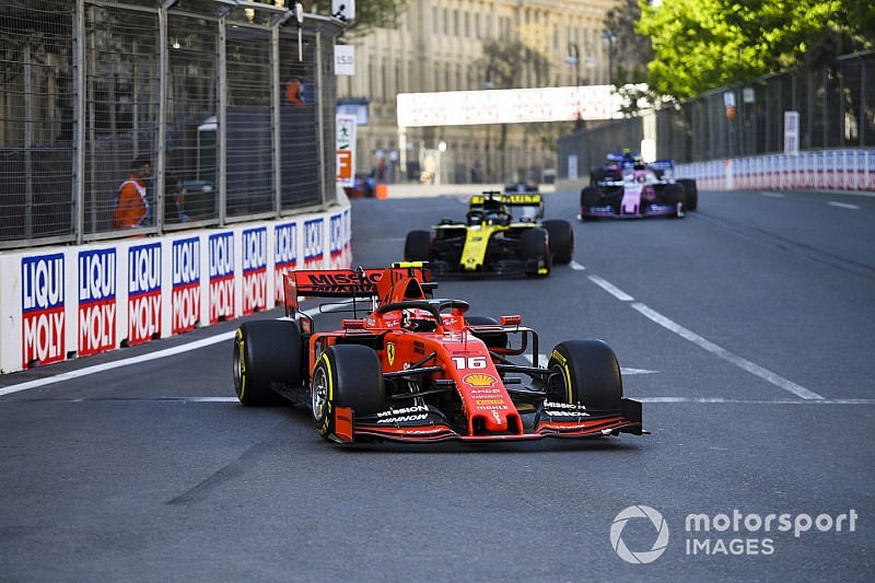 Leclerc diz que gostaria de ter antecipado parada, mas absolve Ferrari: “havia uma razão para continuar”