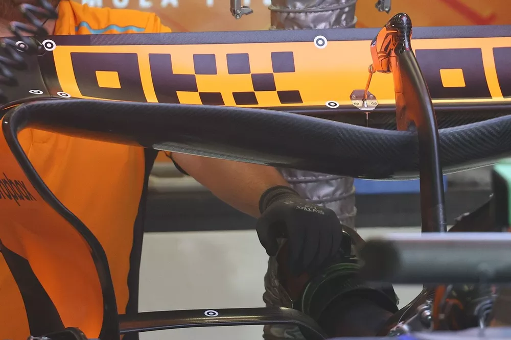 McLaren MCL38