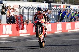 Márquez brilha no Japão e conquista pentacampeonato da MotoGP