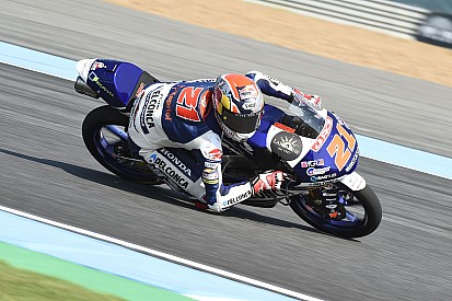 Moto3, Buriram: Di Giannantonio guida la tripletta italiana, Bastianini e Bezzecchi giù all'ultima curva