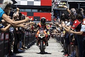 Kepala Kru Bautista Sebut Ducati Panigale V4R Belum Seimbang