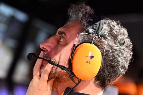 F1: McLaren se preocupa com Russell e Leclerc em Abu Dhabi