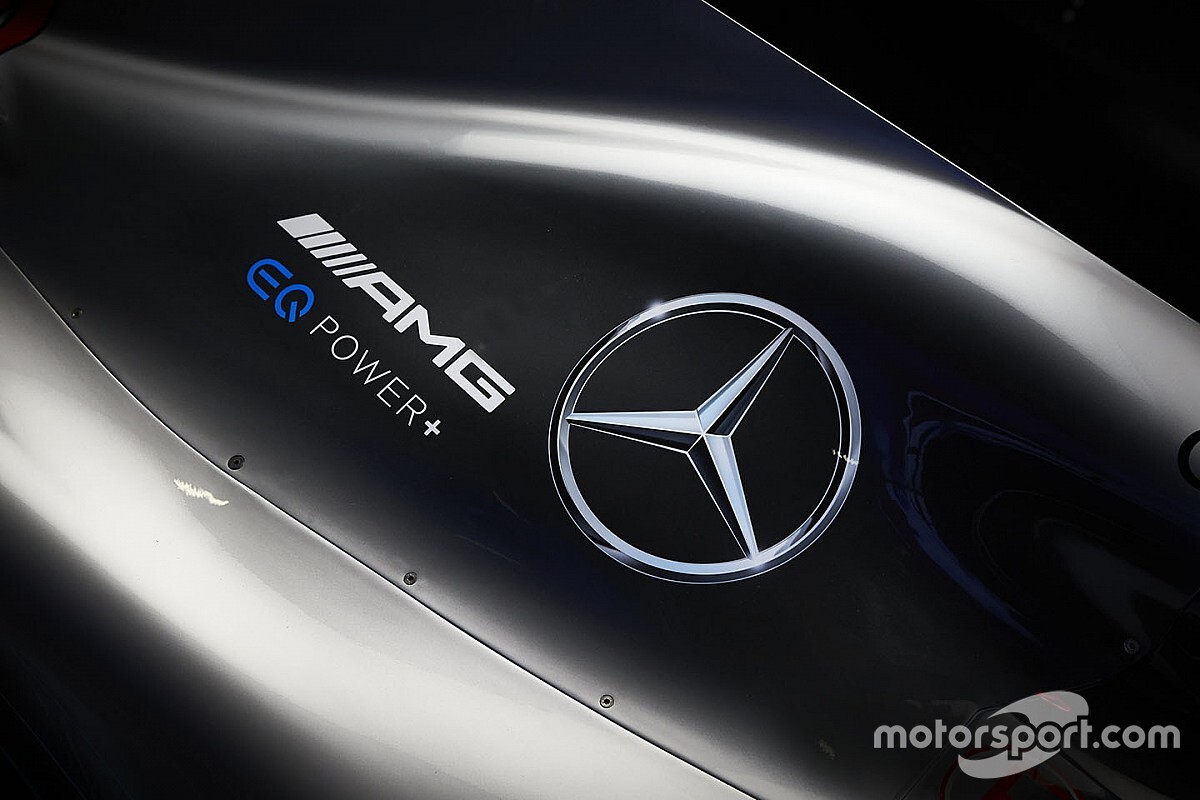 Minden F1-es motort cserélni kellett a Mercedesnél?