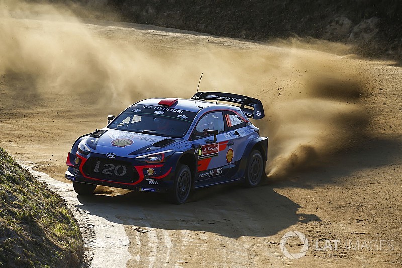 Sordo lidera y Toyota sufre en Portugal