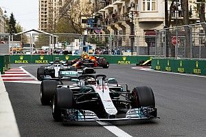 Hamilton se solidariza a Bottas: “merecia a vitória”