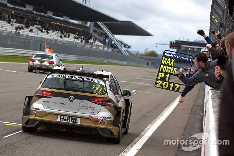 La Mathilda Racing chiude con un'altra vittoria in Classe TCR al Nordschleife