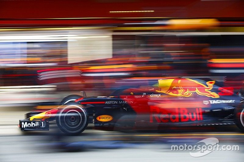 Ферстаппен упрекнул Renault в работе с Red Bull по остаточному принципу
