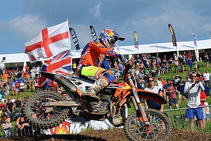 Herlings vince anche in Inghilterra, ma Cairoli vende carissima la pelle