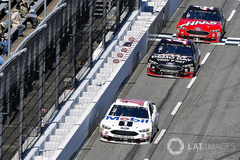 Aric Almirola, Stewart-Haas Racing, Ford Fusion Mobil 1 and Clint Bowyer, Stewart-Haas Racing, Ford Fusion Haas Automation Demo Day