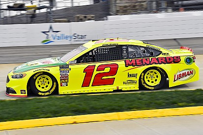 Ryan Blaney holds off Bowyer to win Stage 2 at Martinsville