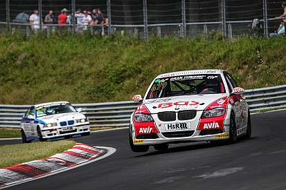 Emir Aşarı, 2018'de Sorg Rennsport ile VLN'de yarışacak