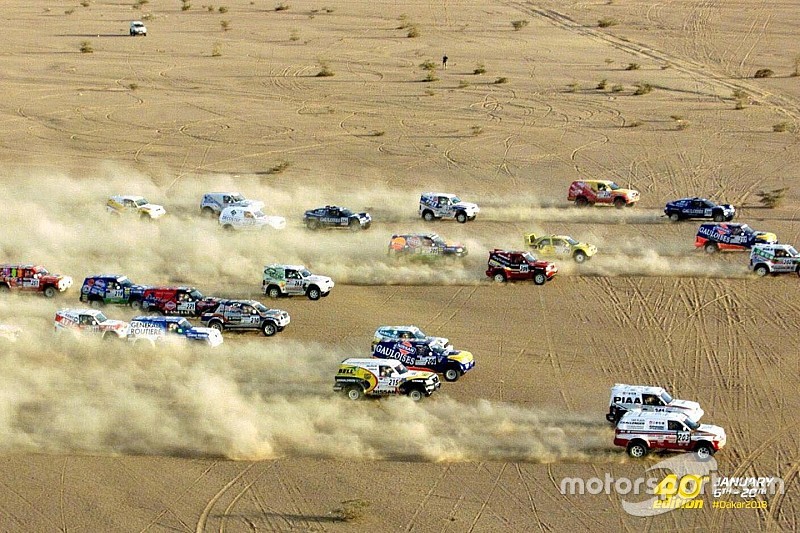 Los 40 años de historia del Dakar en vídeo