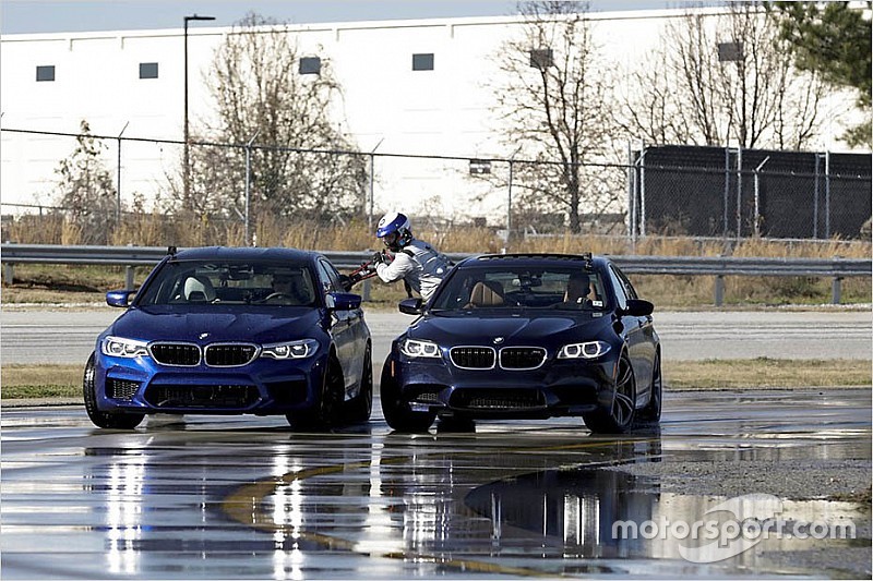 BMW新型M5、"8時間ノン・ストップドリフト"で世界記録を樹立