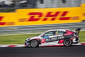 Ehrlacher se impuso en el domingo del WTCR en Zandvoort