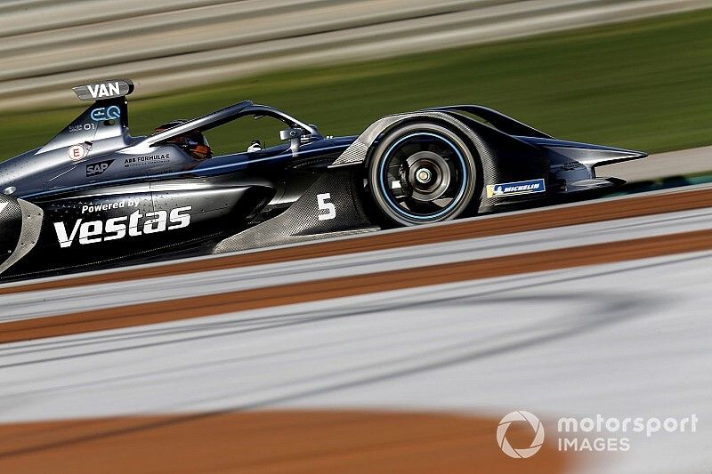 Mercedes ya “gana” en Fórmula E; Frijns lidera el segundo día