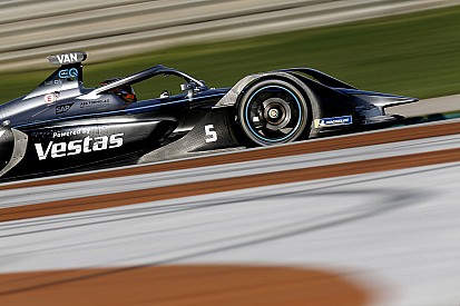 Mercedes ya “gana” en Fórmula E; Frijns lidera el segundo día