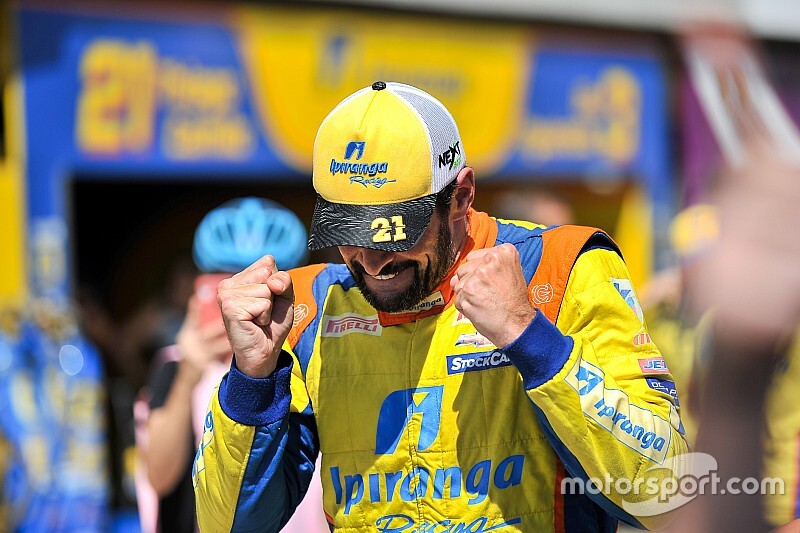Camilo acerta estratégia e vence corrida 1 da Stock no Velo Città