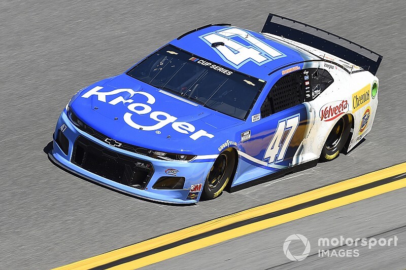 Ricky Stenhouse Jr. se lleva la pole para Daytona 500