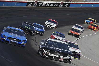 Almirola on battling for the Texas win: "I want to do that more"