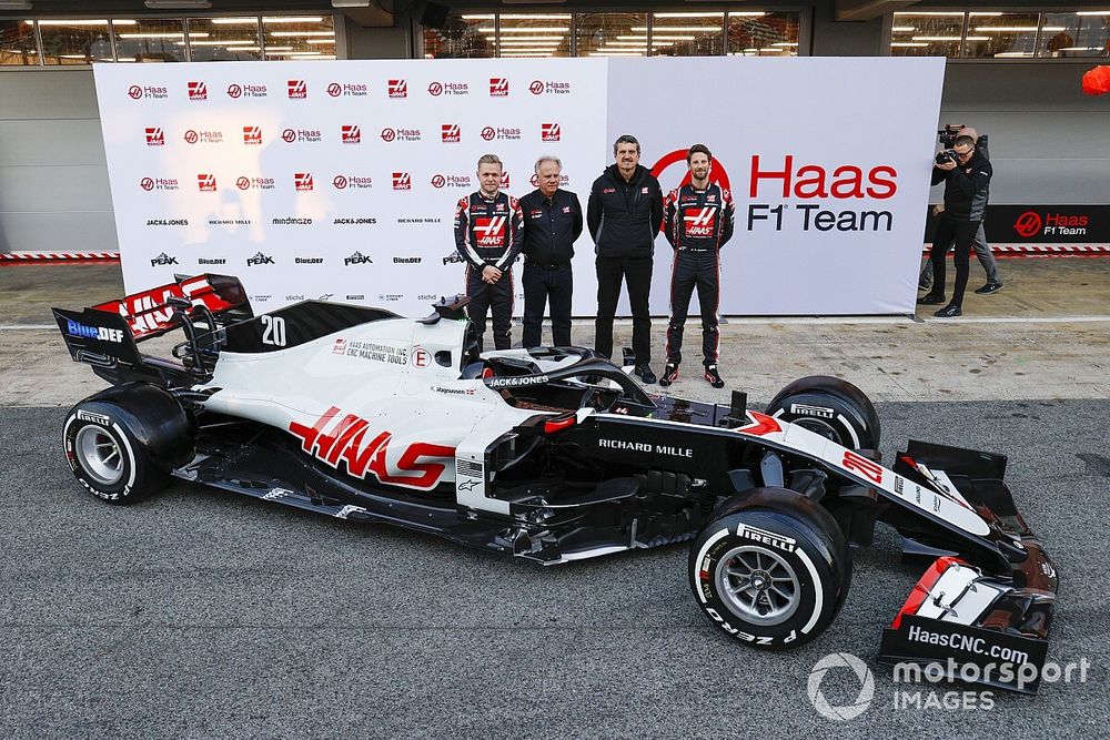 A Haas szerint egy tavalyi gyári F1-es Ferrari lassabb lenne, mint az új autójuk