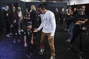 Promoted: Hamilton pranks fans at Mercedes-Benz World