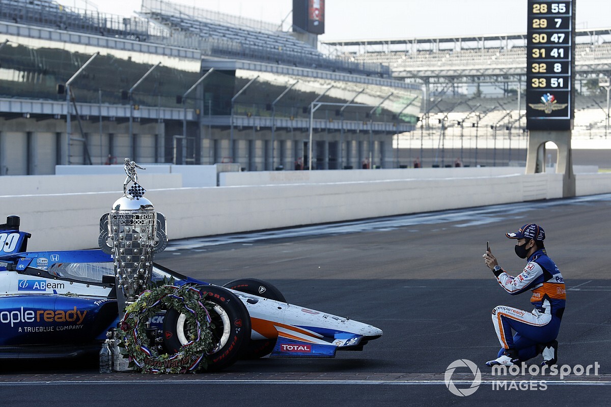 佐藤琢磨、インディ500”2勝目”をオンラインでファンに報告「感謝しかない」