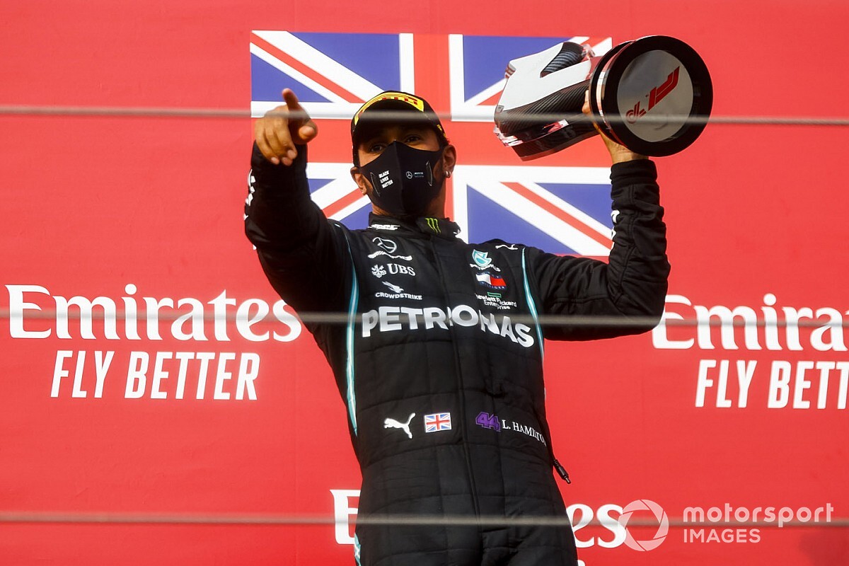 Hamilton wint in Imola, Mercedes constructeurskampioen