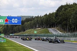 Hamilton obwinia władze F1 za nudne wyścigi