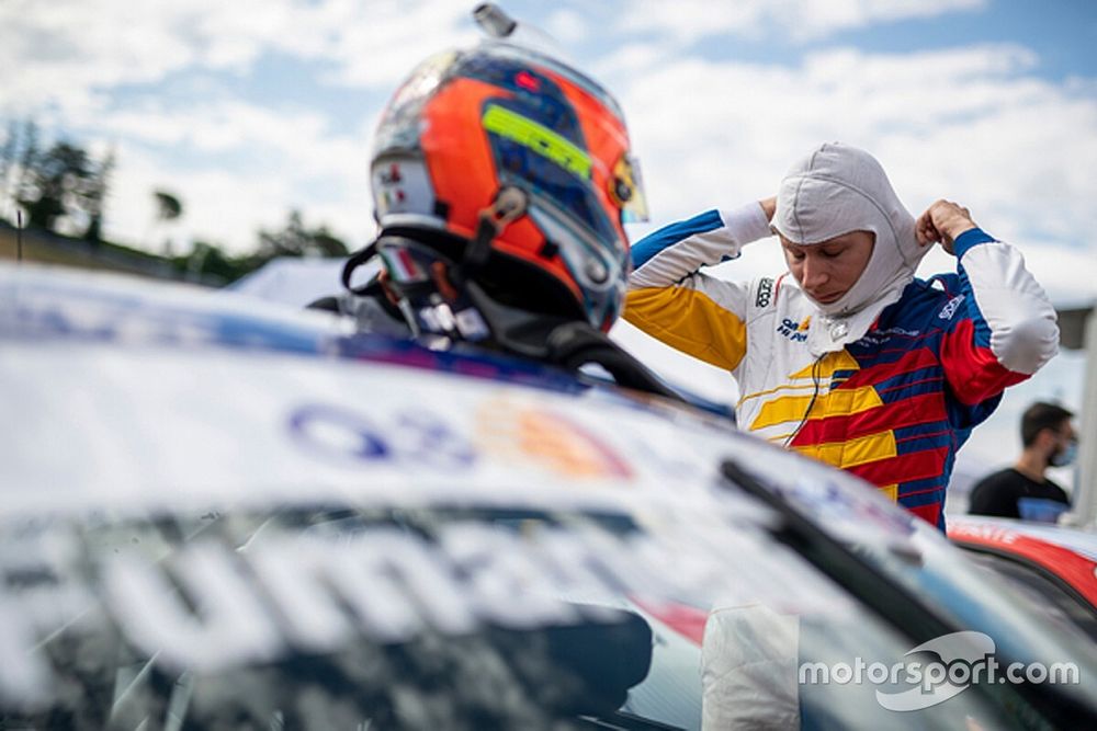 Carrera Cup Italia, Fumanelli e Q8 Hi Perform già a Misano per prendere quota