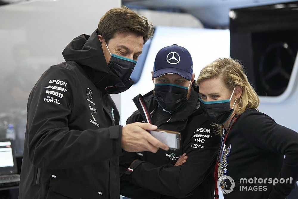 Toto Wolff, Executive Director (Business), Mercedes AMG and Valtteri Bottas, Mercedes-AMG Petronas F1 